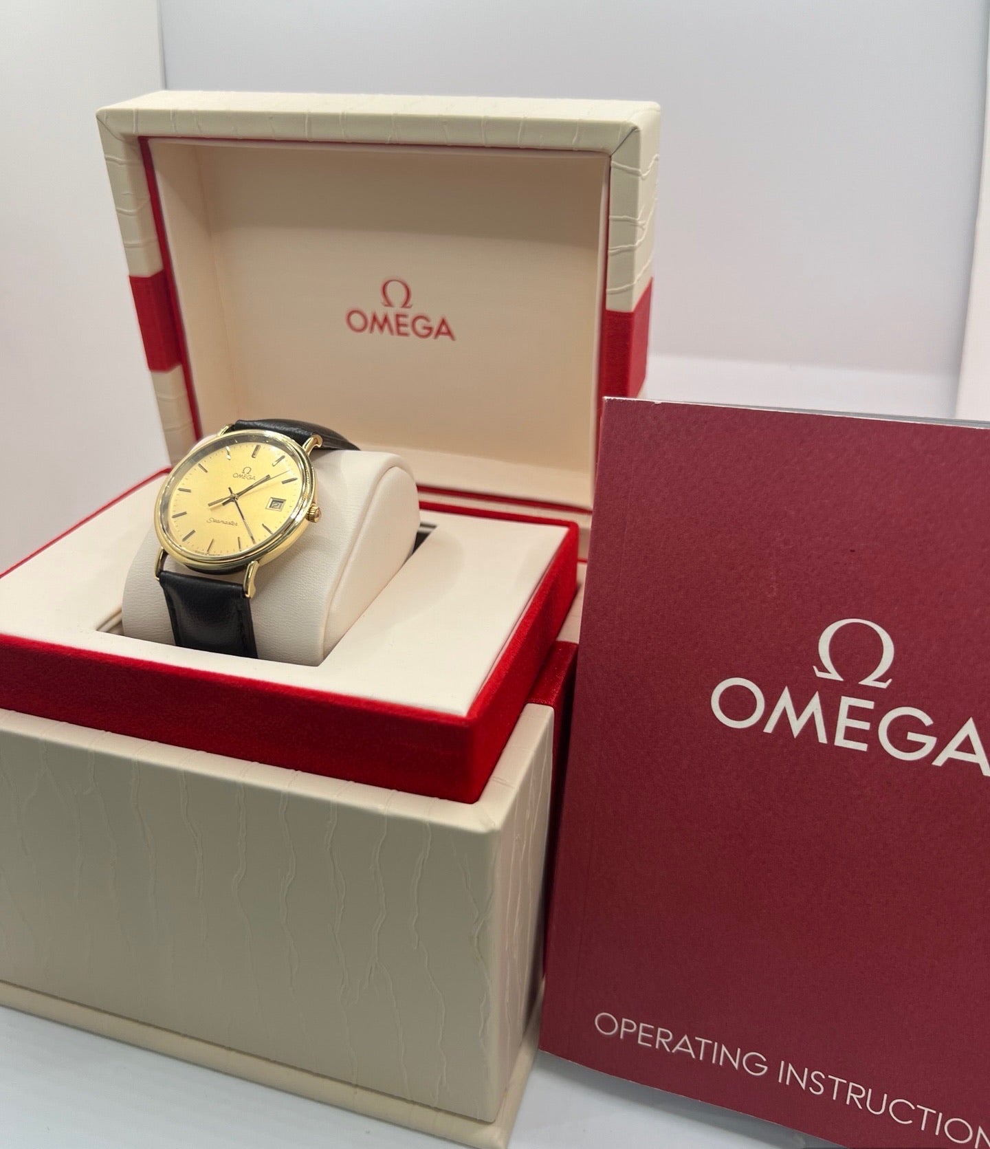 Montre omega bracelet cuir 